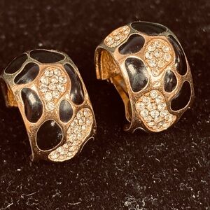 Dior Elegant vintage Chr. Dior Black and Gold clip Earrings